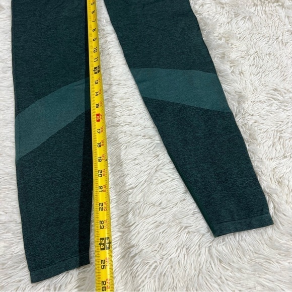 Victoria’s Secret PINK Seamless leggings size S 2 pairs - orange and green - Picture 8 of 11